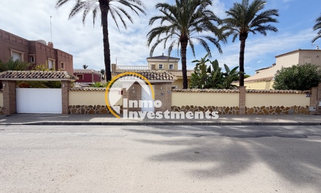 Till salu - Villa - Cabo Roig - Beachside