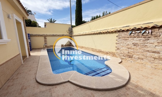 Till salu - Villa - Cabo Roig - Beachside