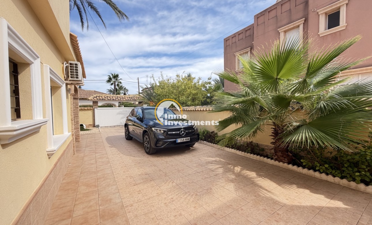 Till salu - Villa - Cabo Roig - Beachside