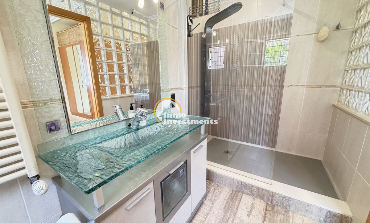 Till salu - Villa - Cabo Roig - Beachside