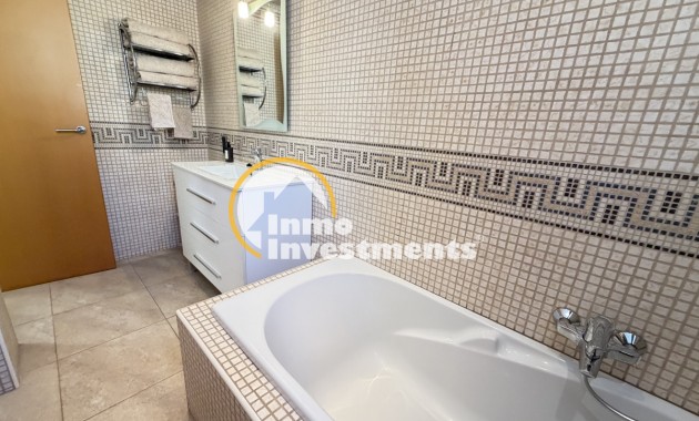 Till salu - Villa - Cabo Roig - Beachside