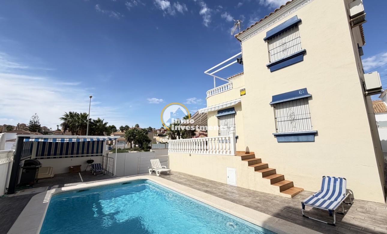 Reventa - Chalet independiente - Villamartin - Bosque de las Lomas 