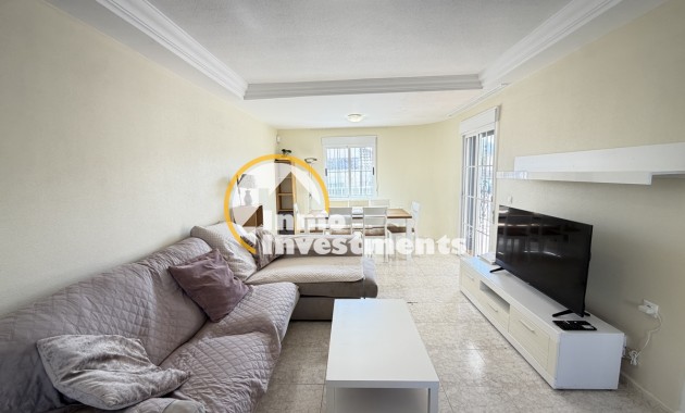Reventa - Chalet independiente - Villamartin - Bosque de las Lomas 