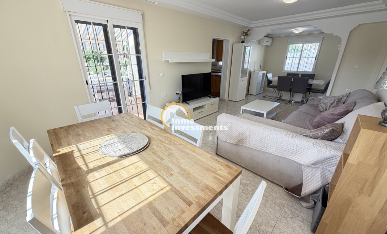 Reventa - Chalet independiente - Villamartin - Bosque de las Lomas 