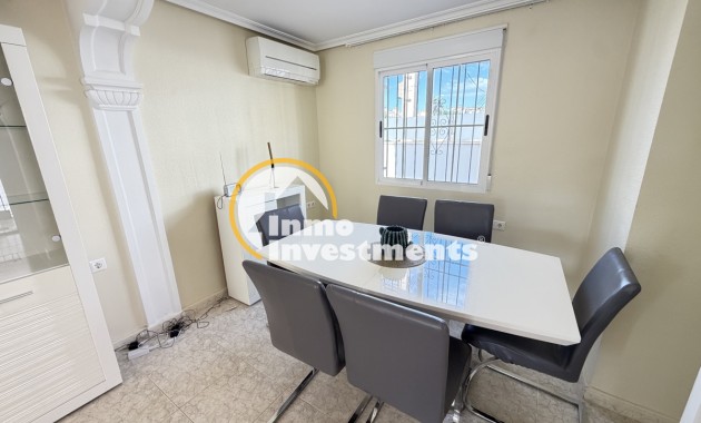 Reventa - Chalet independiente - Villamartin - Bosque de las Lomas 