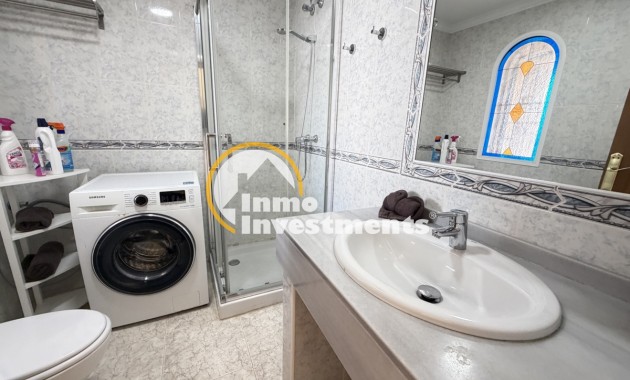 Reventa - Chalet independiente - Villamartin - Bosque de las Lomas 