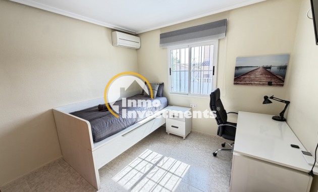 Reventa - Chalet independiente - Villamartin - Bosque de las Lomas 