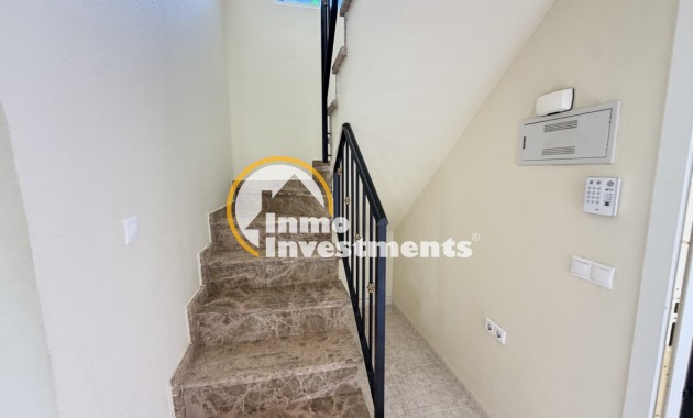 Reventa - Chalet independiente - Villamartin - Bosque de las Lomas 