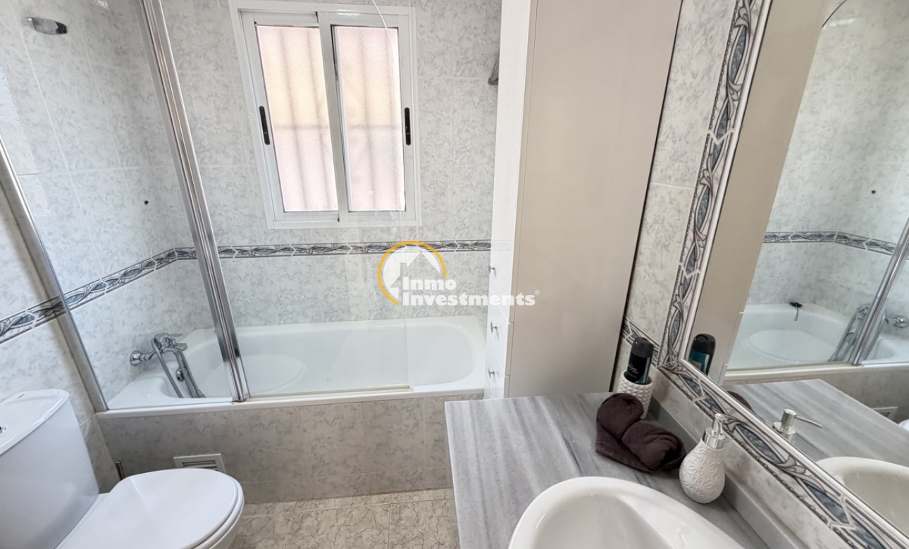 Reventa - Chalet independiente - Villamartin - Bosque de las Lomas 