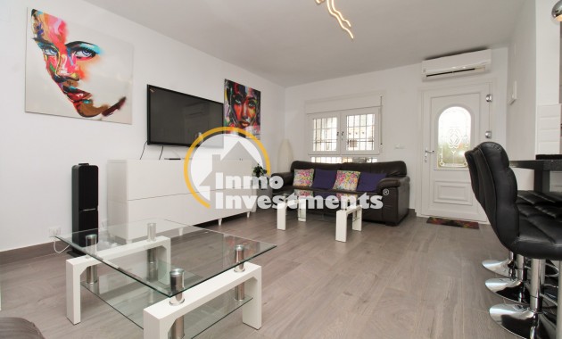 Reventa - Chalet adosado - Villamartin