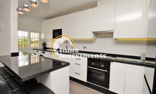 Reventa - Chalet adosado - Villamartin