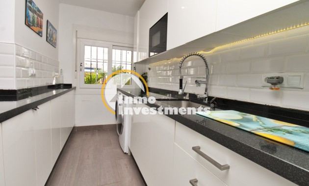 Reventa - Chalet adosado - Villamartin