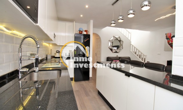 Reventa - Chalet adosado - Villamartin