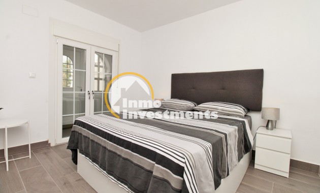 Reventa - Chalet adosado - Villamartin