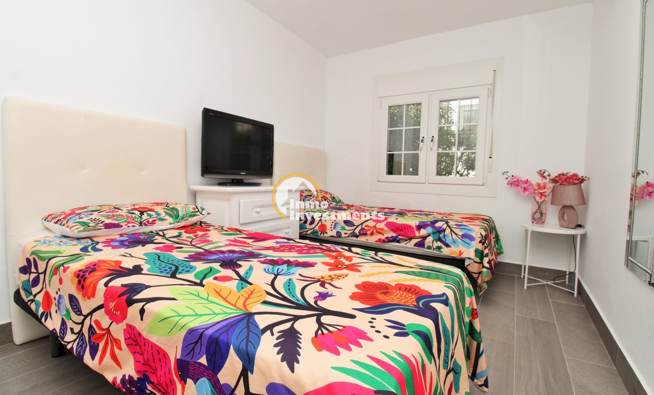 Reventa - Chalet adosado - Villamartin