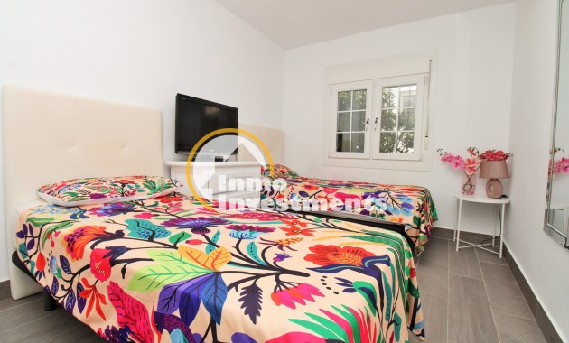 Reventa - Chalet adosado - Villamartin