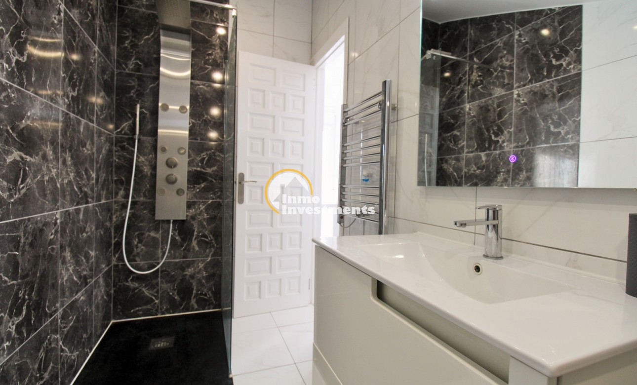 Reventa - Chalet adosado - Villamartin