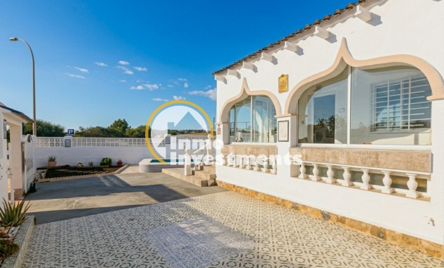 Resale - Villa - San Miguel de Salinas - San Miguel De Salinas