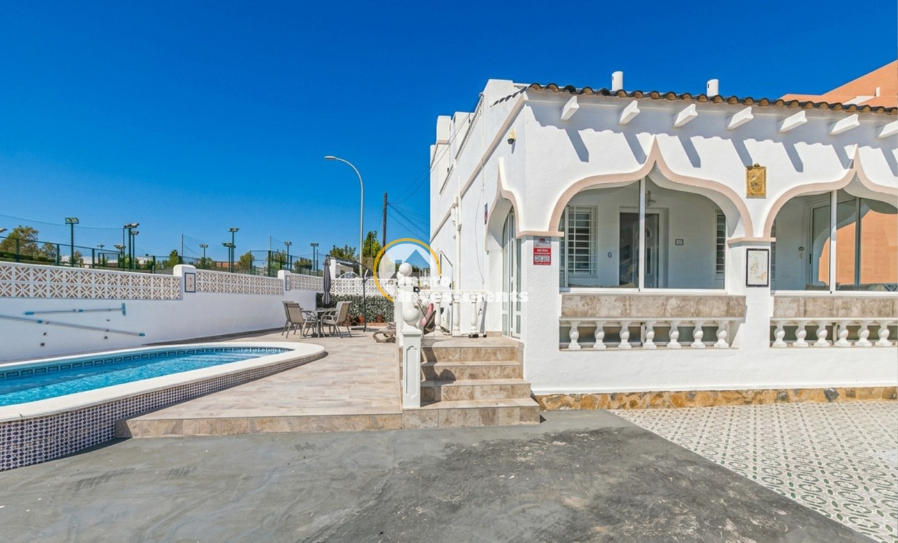 Resale - Villa - San Miguel de Salinas - San Miguel De Salinas