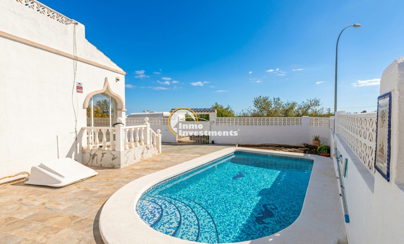Resale - Villa - San Miguel de Salinas - San Miguel De Salinas
