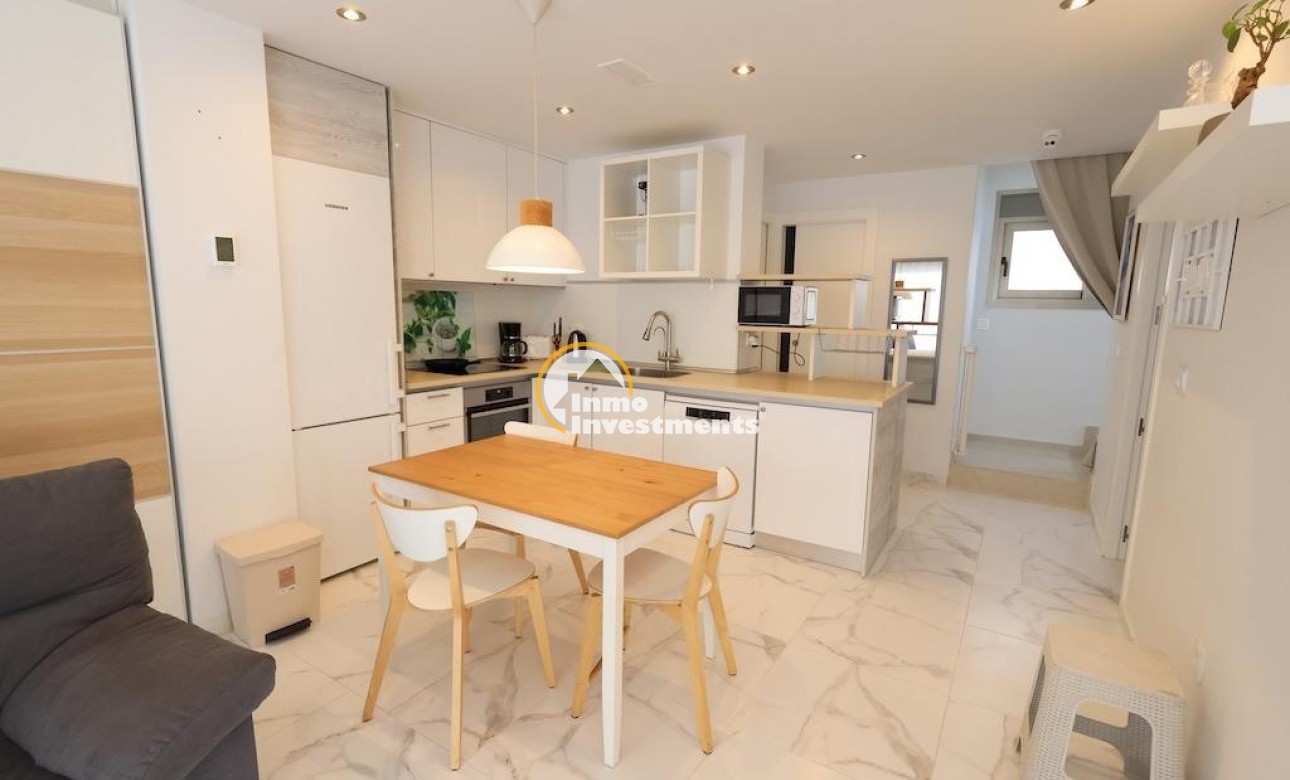 Bestaande bouw - Villa - Orihuela Costa - Villamartín-Las Filipinas