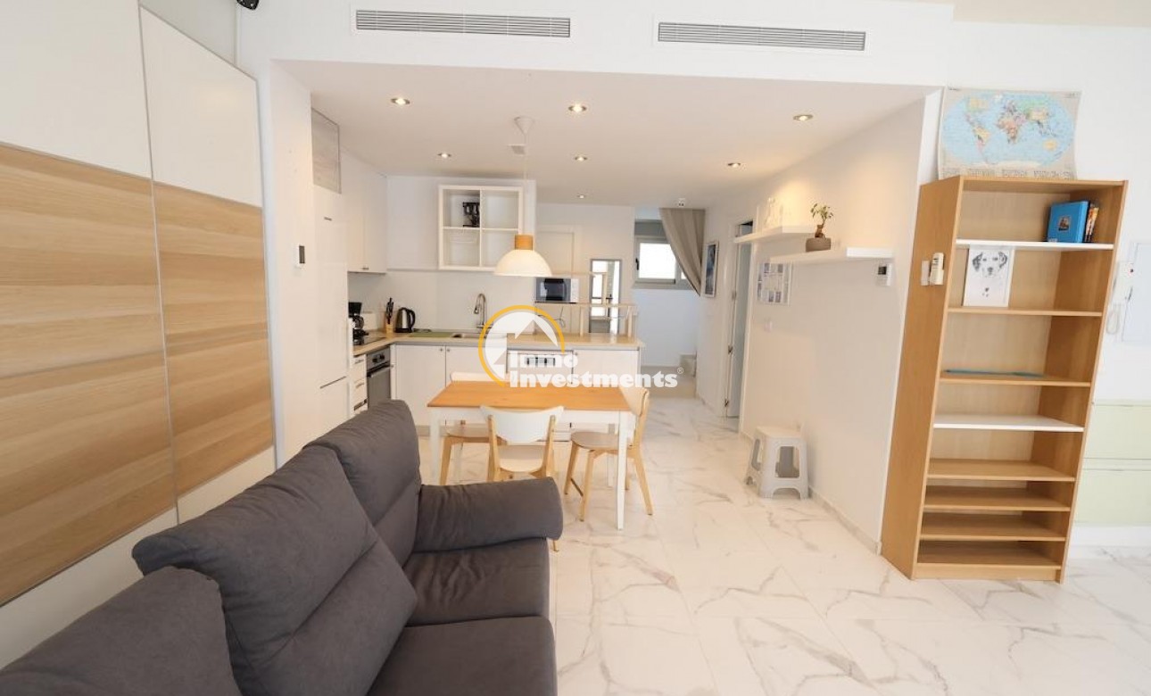 Bestaande bouw - Villa - Orihuela Costa - Villamartín-Las Filipinas