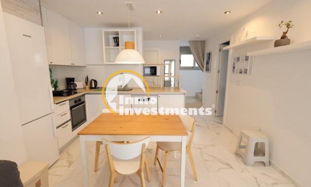 Bestaande bouw - Villa - Orihuela Costa - Villamartín-Las Filipinas
