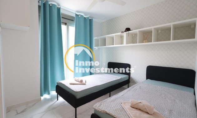 Bestaande bouw - Villa - Orihuela Costa - Villamartín-Las Filipinas