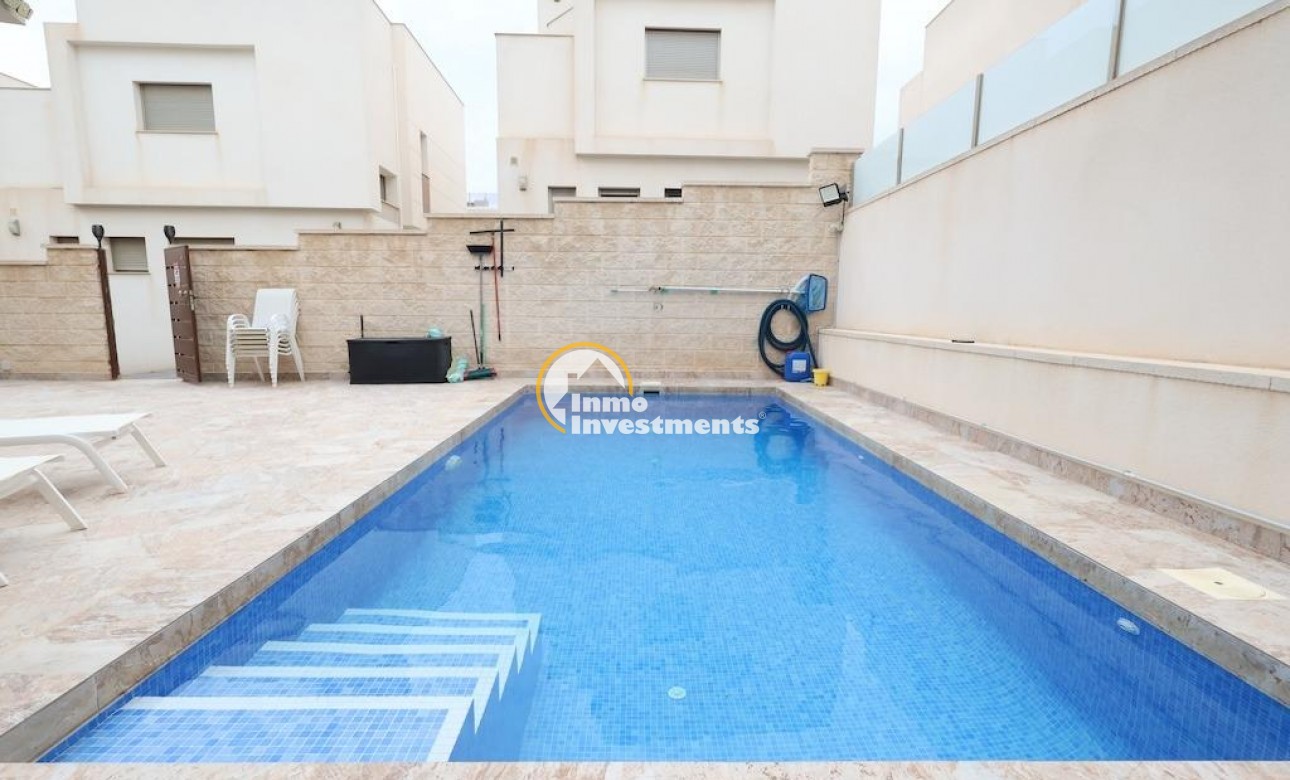 Bestaande bouw - Villa - Orihuela Costa - Villamartín-Las Filipinas