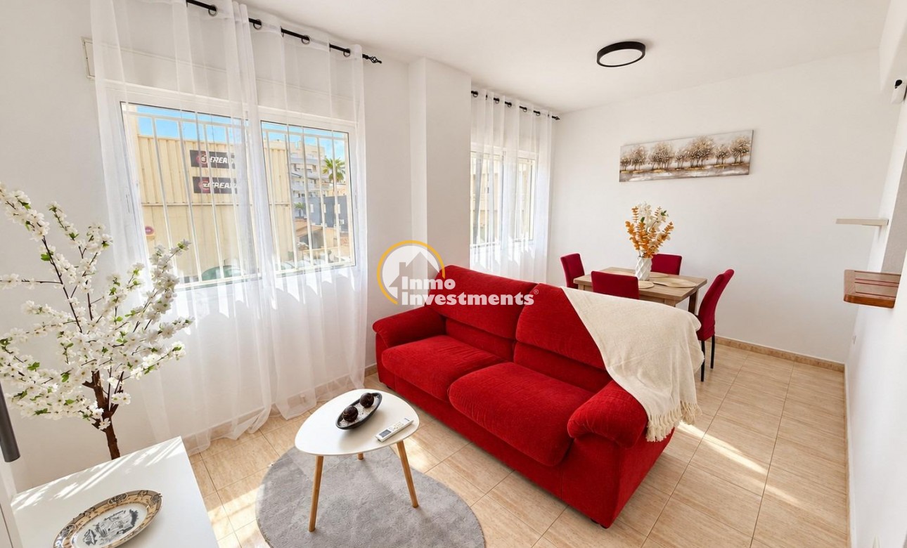 Resale - Apartment - Torrevieja - Centro