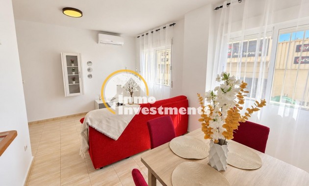 Resale - Apartment - Torrevieja - Centro
