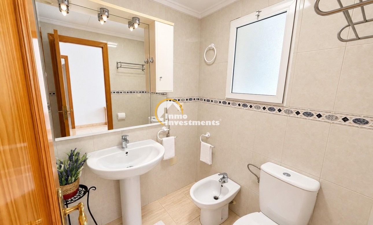Resale - Apartment - Torrevieja - Centro