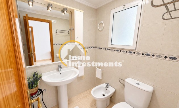 Resale - Apartment - Torrevieja - Centro