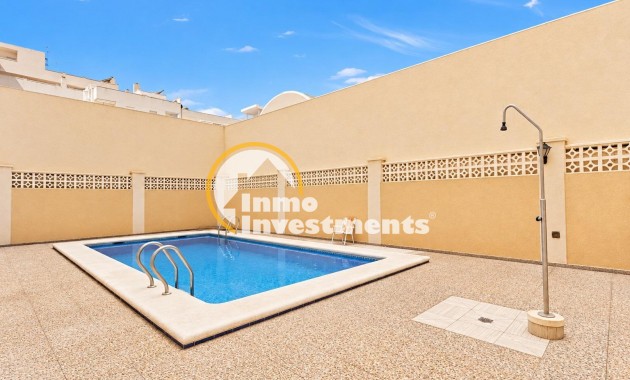 Resale - Apartment - Torrevieja - Centro