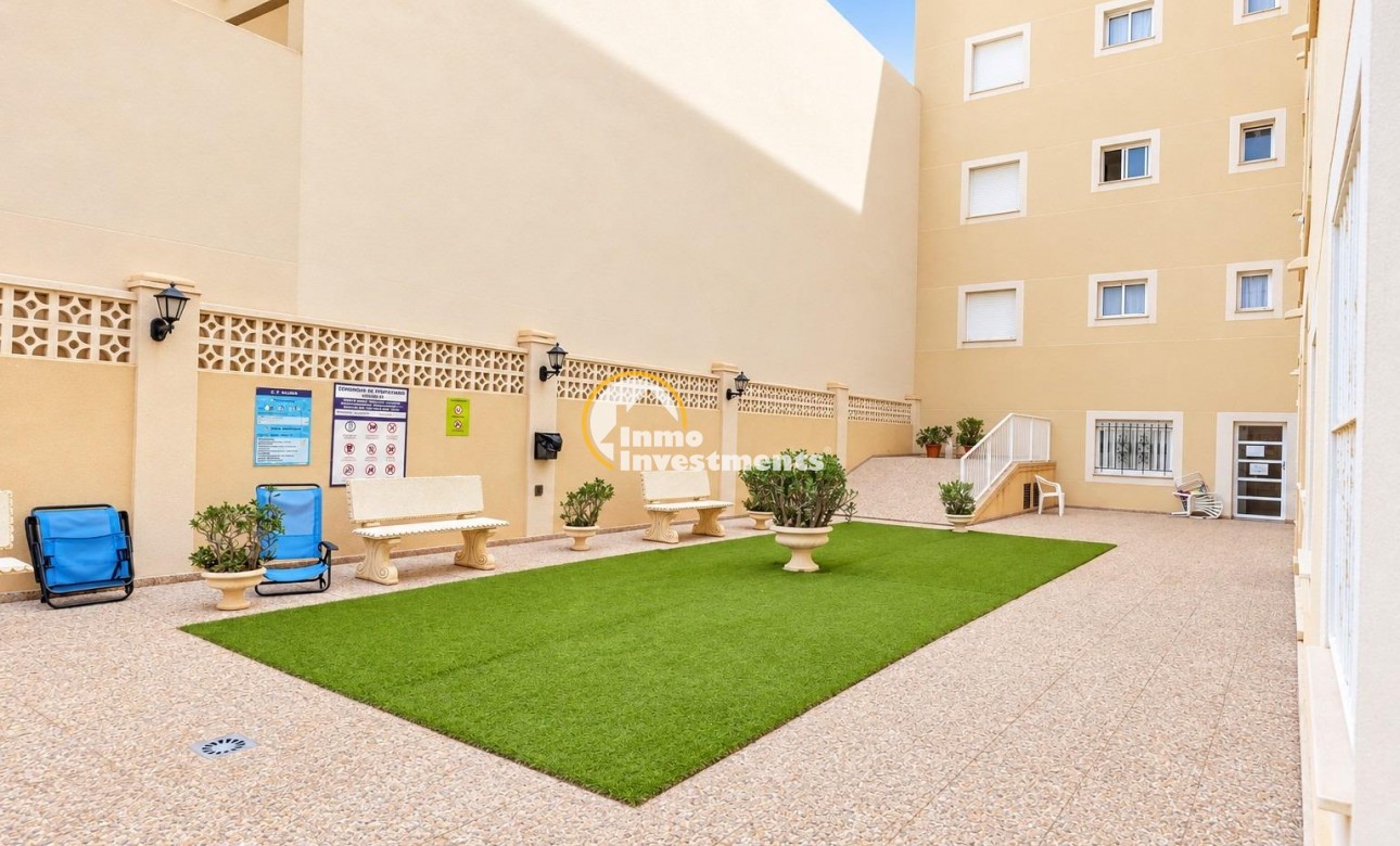 Resale - Apartment - Torrevieja - Centro