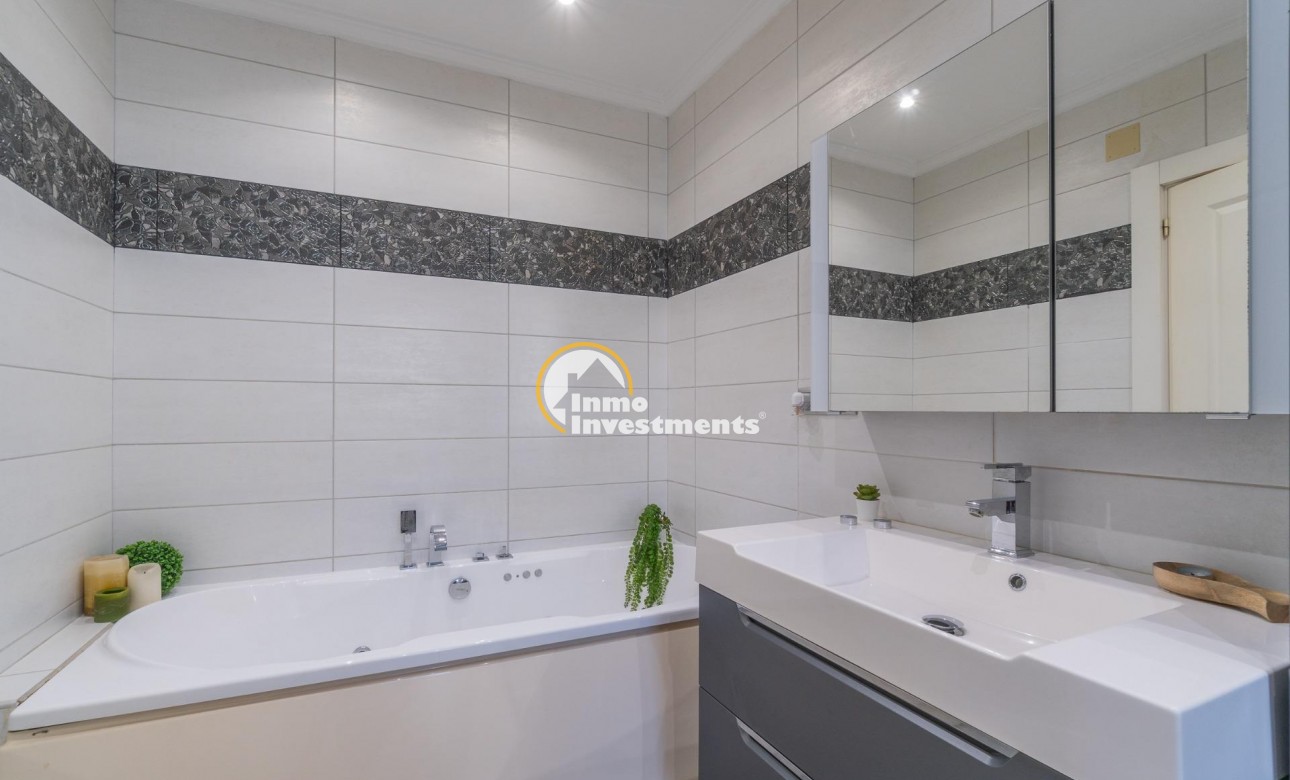Gebrauchtimmobilien - Villa - Playa Flamenca