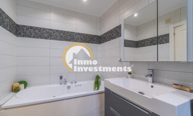 Gebrauchtimmobilien - Villa - Playa Flamenca