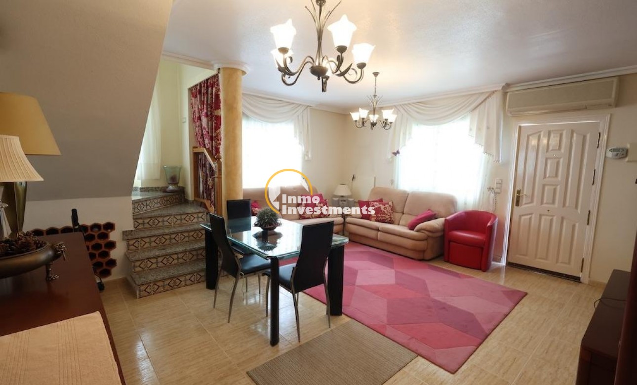 Reventa - Chalet independiente - Las Filipinas