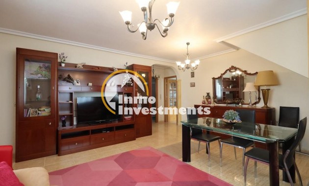 Reventa - Chalet independiente - Las Filipinas