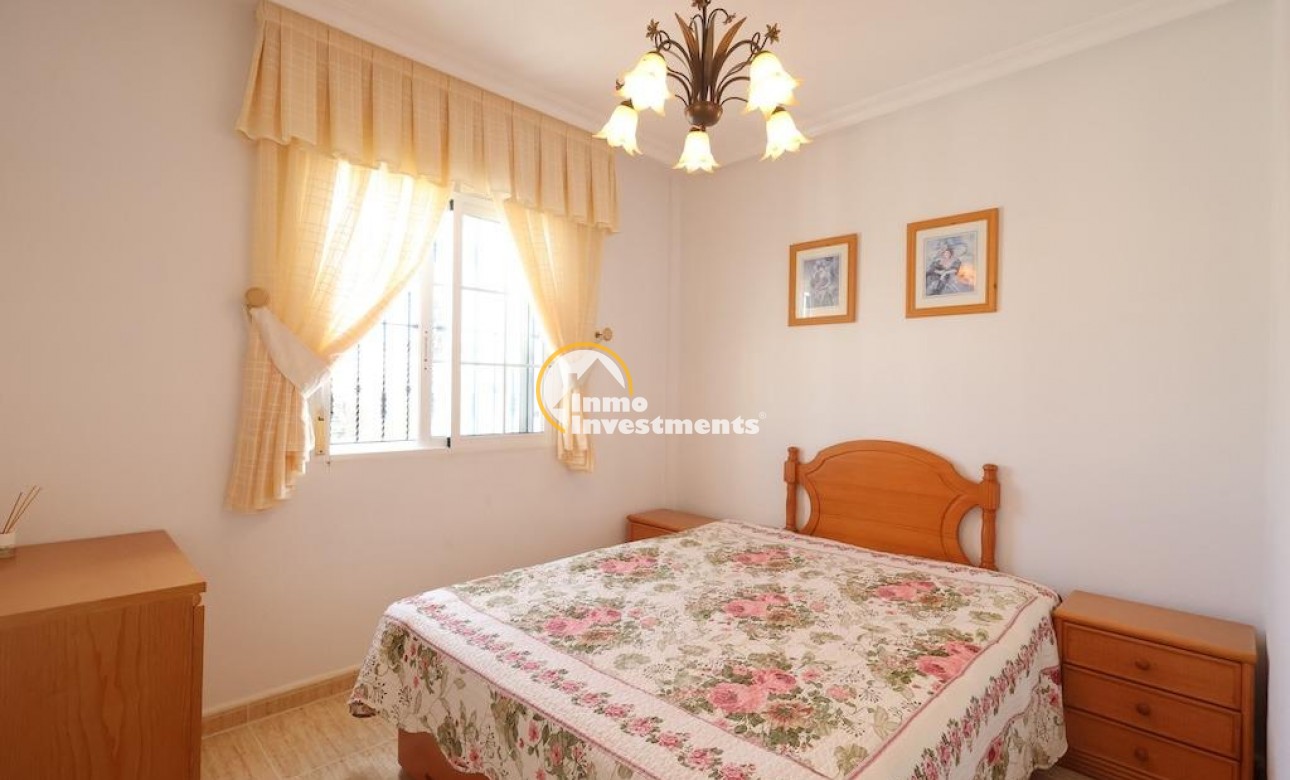 Reventa - Chalet independiente - Las Filipinas
