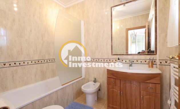Reventa - Chalet independiente - Las Filipinas