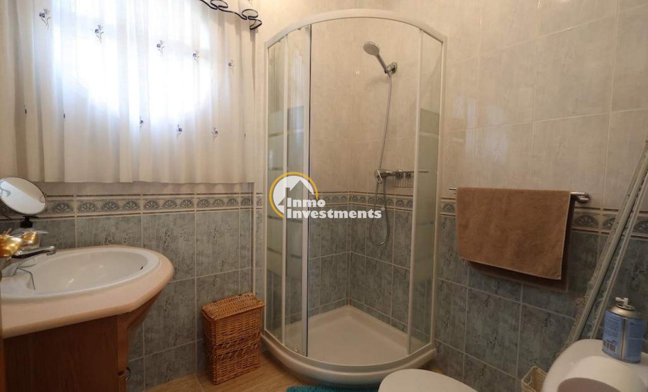 Reventa - Chalet independiente - Las Filipinas