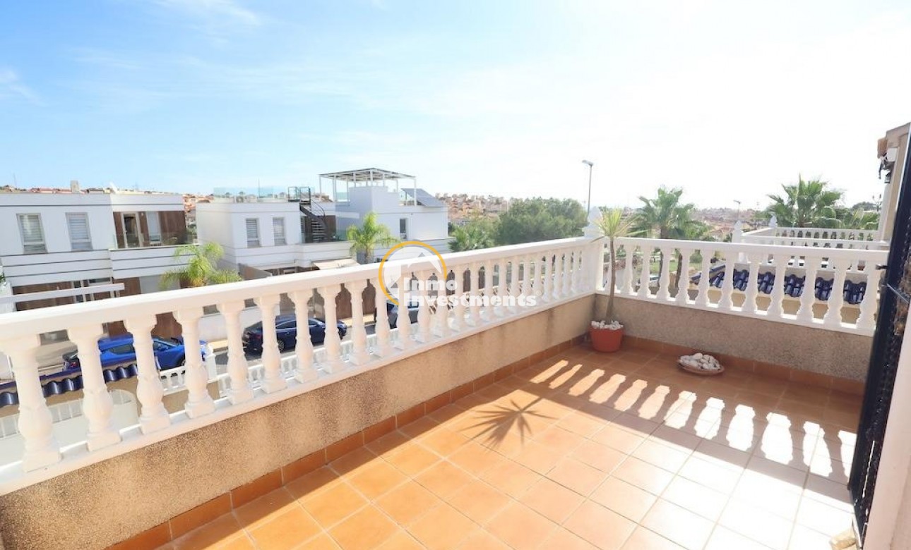 Reventa - Chalet independiente - Las Filipinas