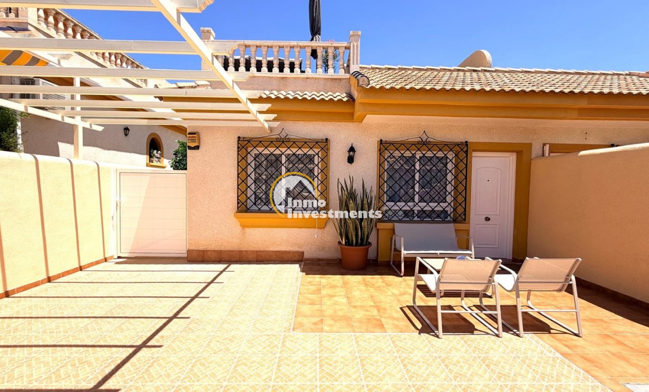 Reventa - Chalet pareado - Los Montesinos