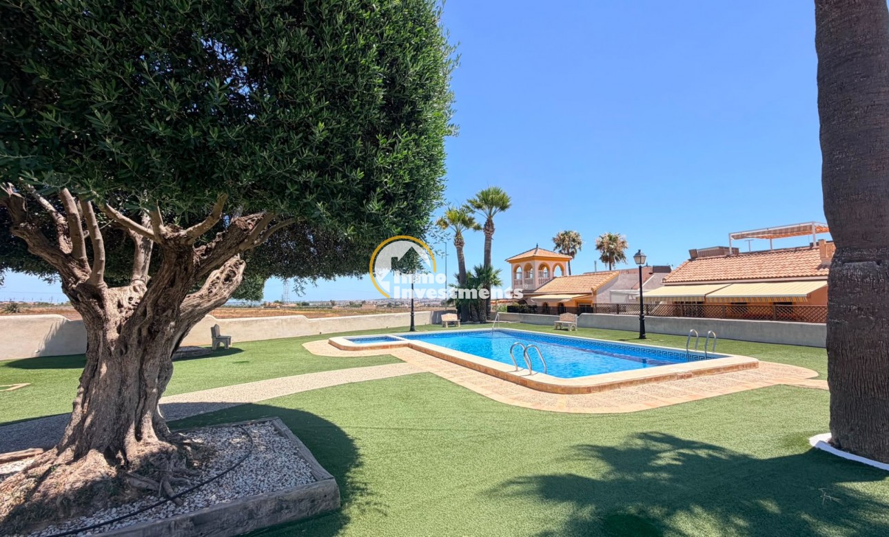 Reventa - Chalet pareado - Los Montesinos
