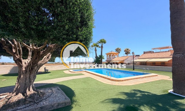 Reventa - Chalet pareado - Los Montesinos