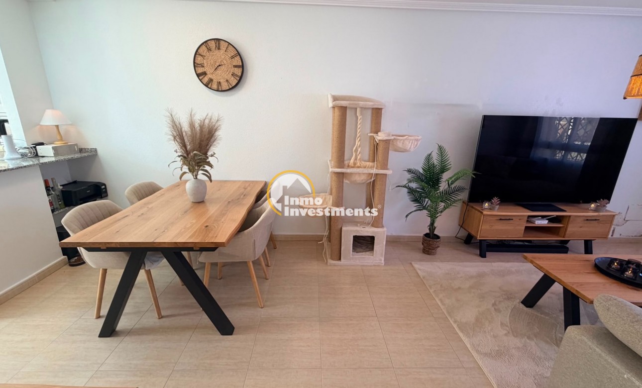 Reventa - Chalet pareado - Los Montesinos