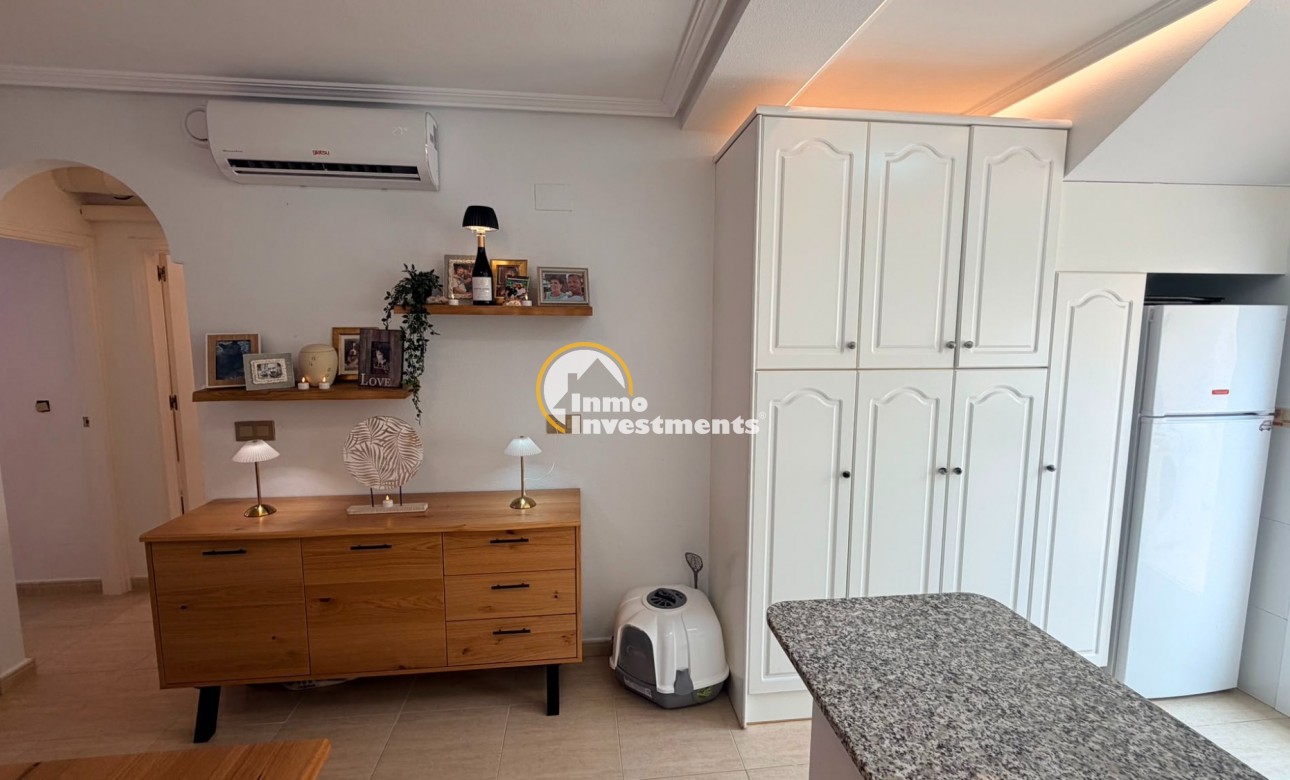 Reventa - Chalet pareado - Los Montesinos