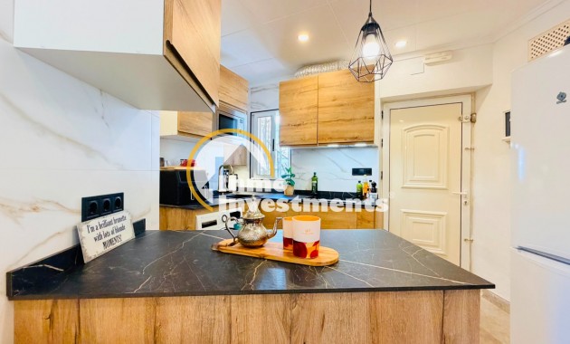 Resale - Apartment - San Miguel de Salinas - San Miguel