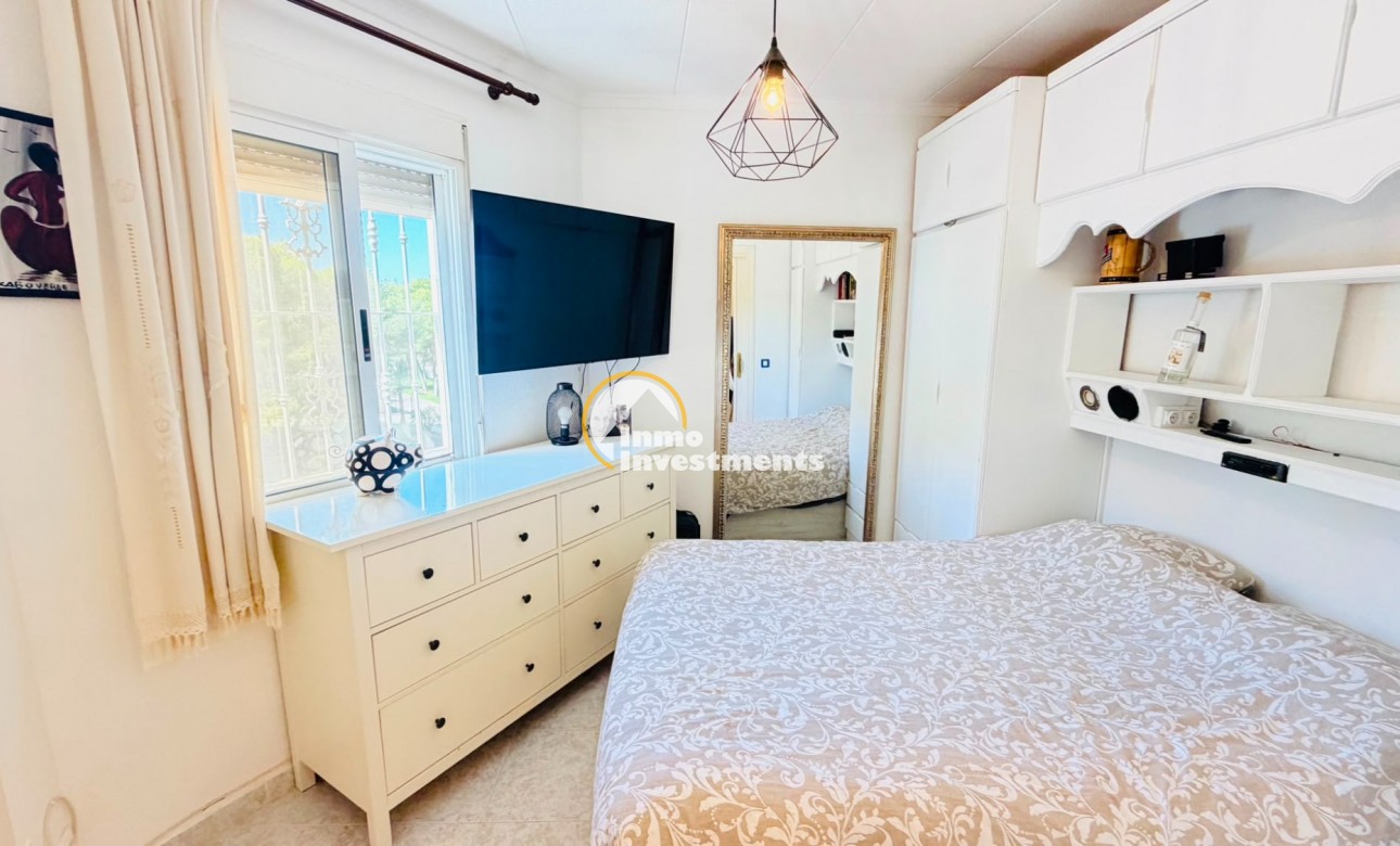 Resale - Apartment - San Miguel de Salinas - San Miguel